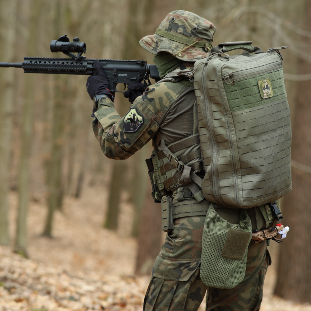 R9 20L Tactical Medical Backpack | 1000D Nylon Trauma Bag R9 20L Tactical Medical Backpack | 1000D Nylon Trauma Bag
