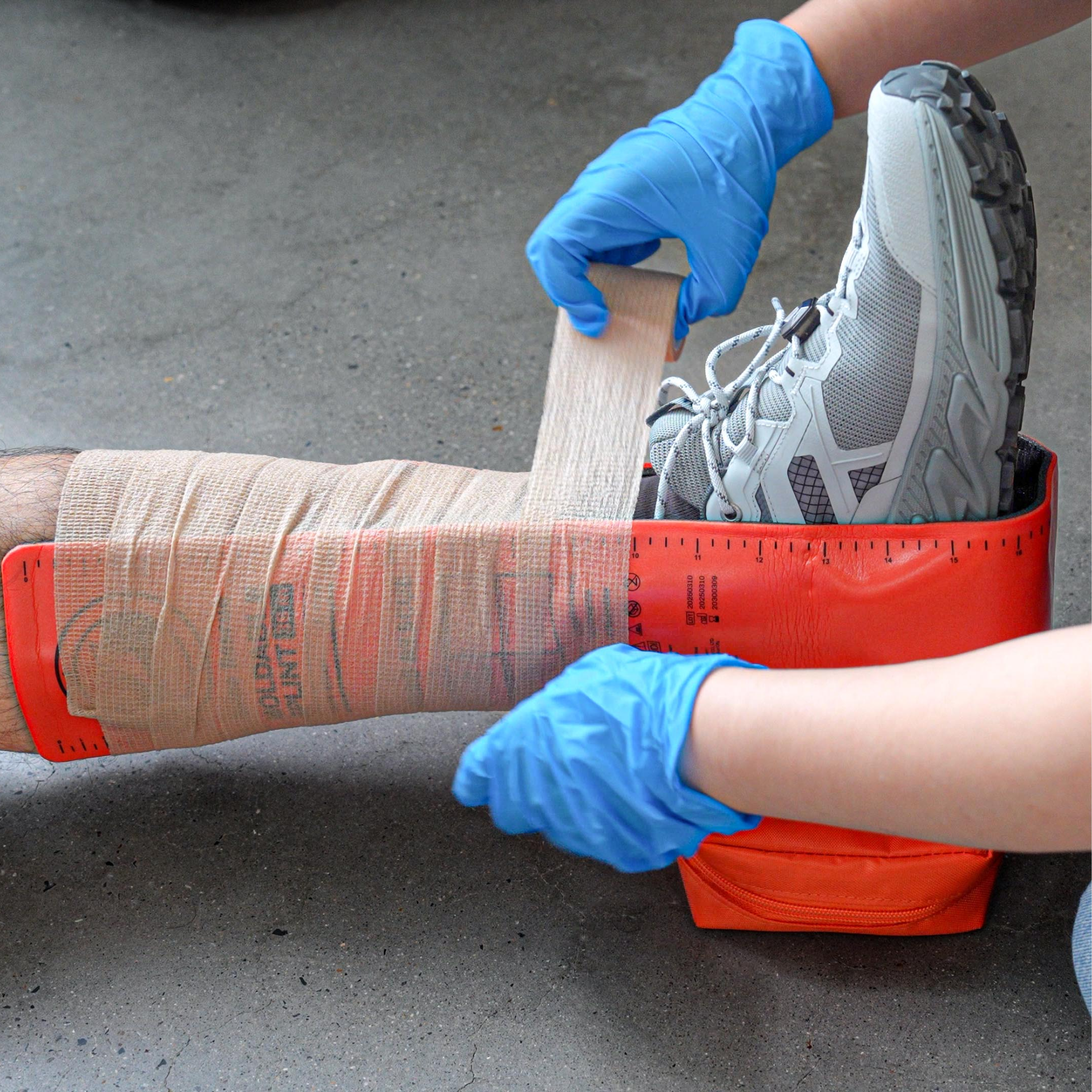 Rhino Rescue™ First Aid Splint Medical Splint Kits Folded for Bone Fractures Keep Bones in Position (Folded)
